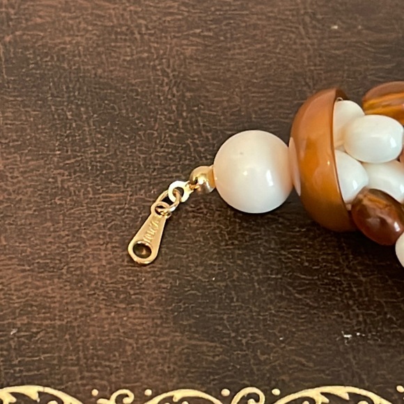 Avon 1987 Cosmopolitan Collection Beaded Necklace - Picture 5 of 8